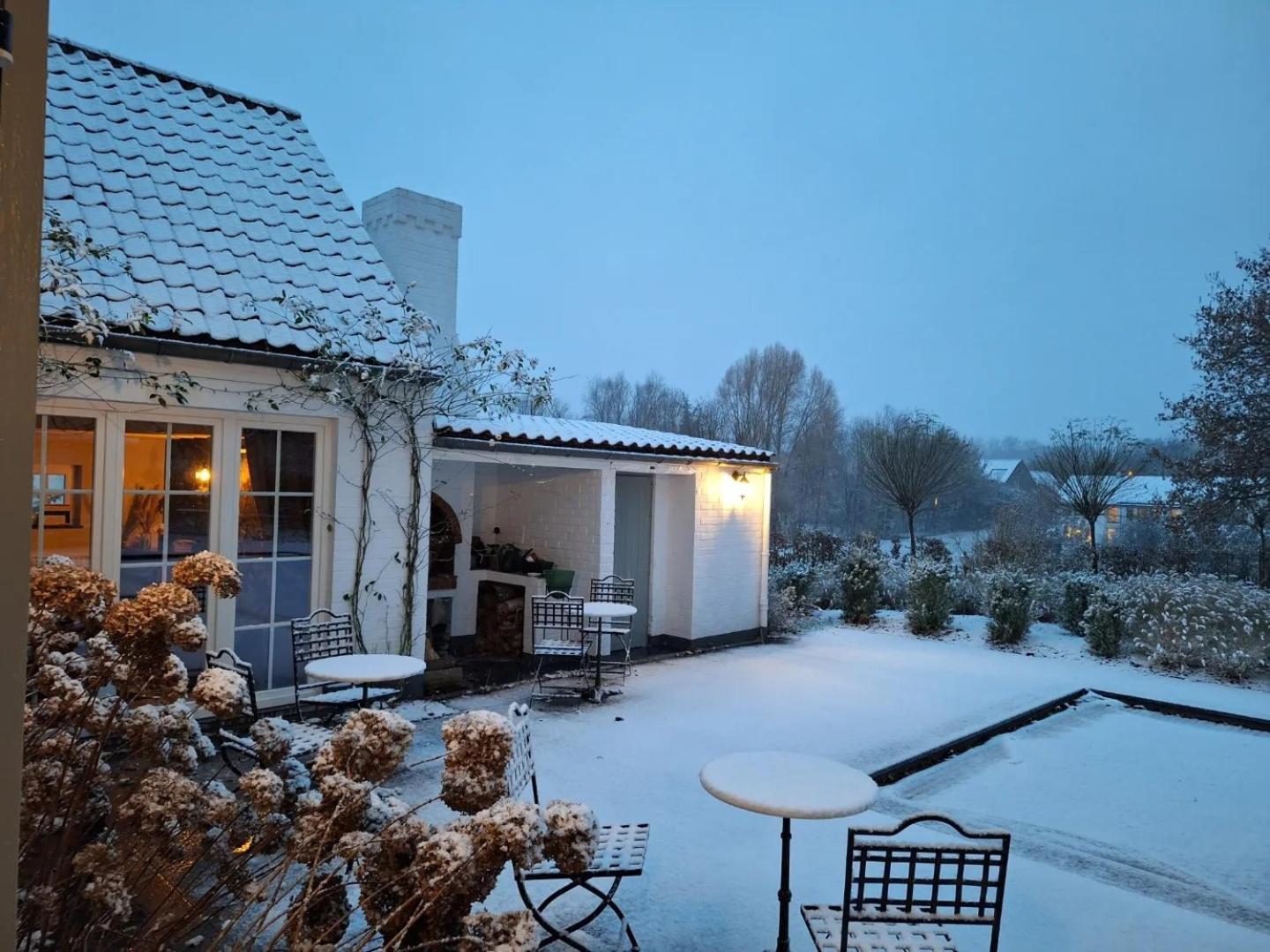 Chambres D'Hotes - Au Clos D'Amande Lasne ภายนอก รูปภาพ